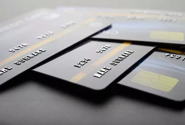 В Госдуме рассказали, как россиянам использовать карты Visa и MasterCard
