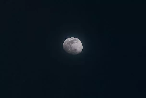 Самое большое суперлуние года: 5 ноября Луна станет ярче и крупнее обычного