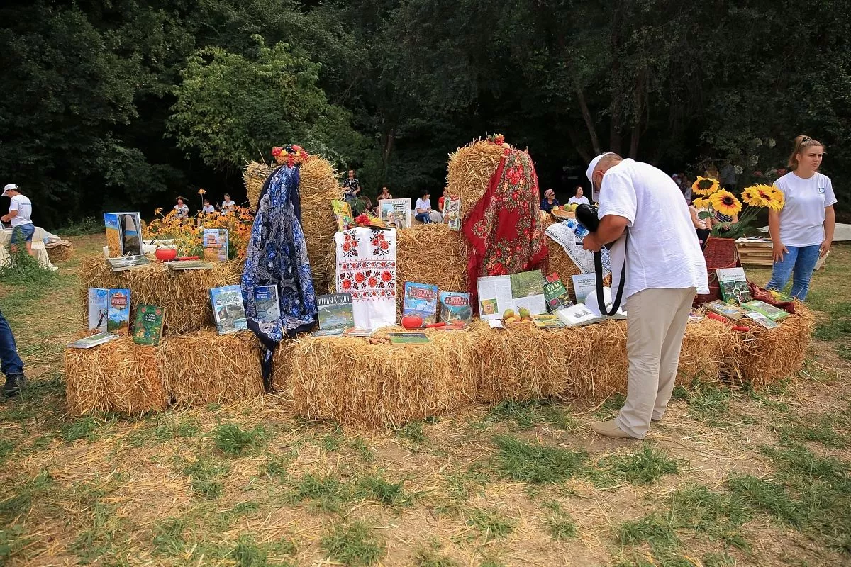 Экотур привлек внимание и продемонстрировал богатый потенциал территории для дальнейшего развития туризма. Экотур привлек внимание и продемонстрировал богатый потенциал территории для дальнейшего развития туризма.