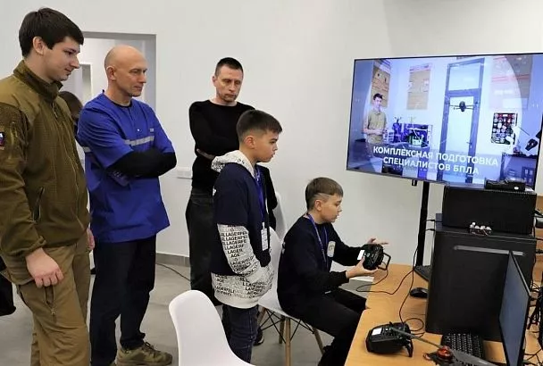 Более 450 школьников Краснодарского края приняли участие в фестивале беспилотных летательных аппаратов