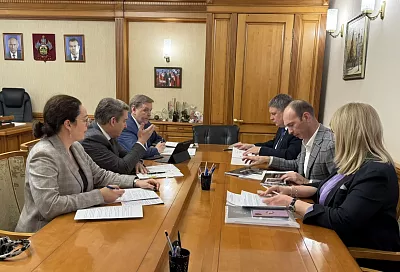 В Краснодарском крае продолжат расширять меры по поддержке финансовой стабильности и просвещению жителей