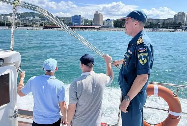 В Сочи провели комплексный мониторинг пляжных территорий с моря