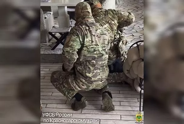 Два брата с подельниками вымогали 6 млн рублей у криптофермера в Краснодарском крае