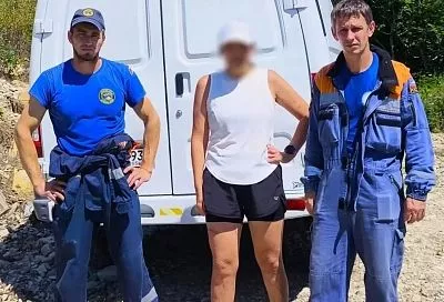 Заблудилась на пробежке: спасатели помогли туристке в лесу под Туапсе