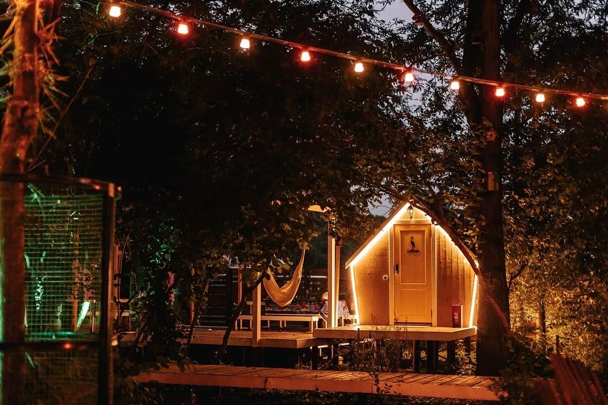 Глэмпинг за два-три месяца работы вышел на 100-процентную загрузку в выходные дни. 