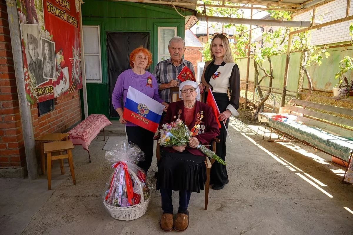 Анна Эммануиловна Згонникова