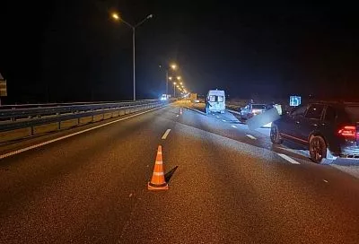 Фура раздавила двух мужчин на трассе М-4 «Дон» в Краснодарском крае