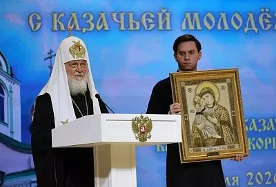 Святейший Патриарх Московский и всея Руси Кирилл и губернатор Кубани Вениамин Кондратьев посетили новый кадетский казачий корпус в станице Динской