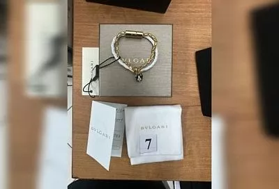 Cartier, BVLGARI, CHANEL. Драгоценности известных брендов изъяты у туристки из Дубая в аэропорту Сочи