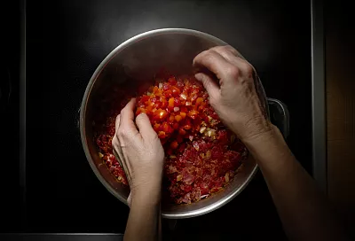 Венгерский гуляш по-домашнему с паприкой и клёцками