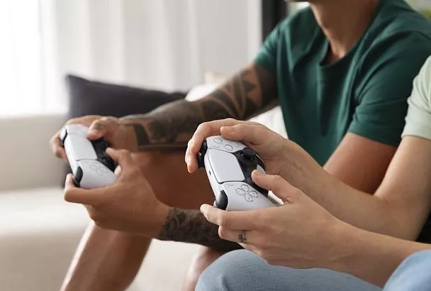 Продажи PlayStation обвалились до худших показателей за 26 лет