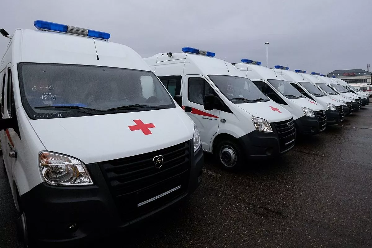 Ключи от новых автомобилей представителям муниципалитетов передал губернатор Вениамин Кондратьев