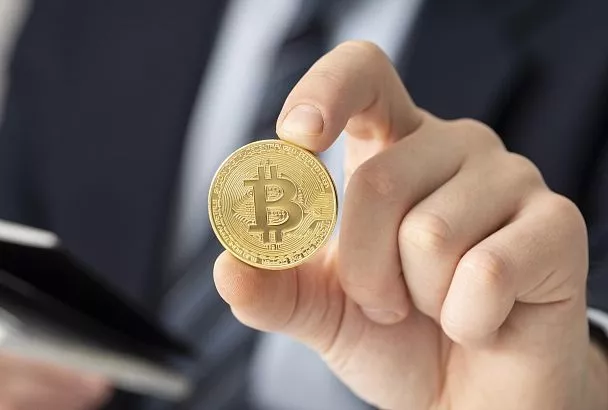 Расплачиваться криптовалютой разрешили туристам в Таиланде