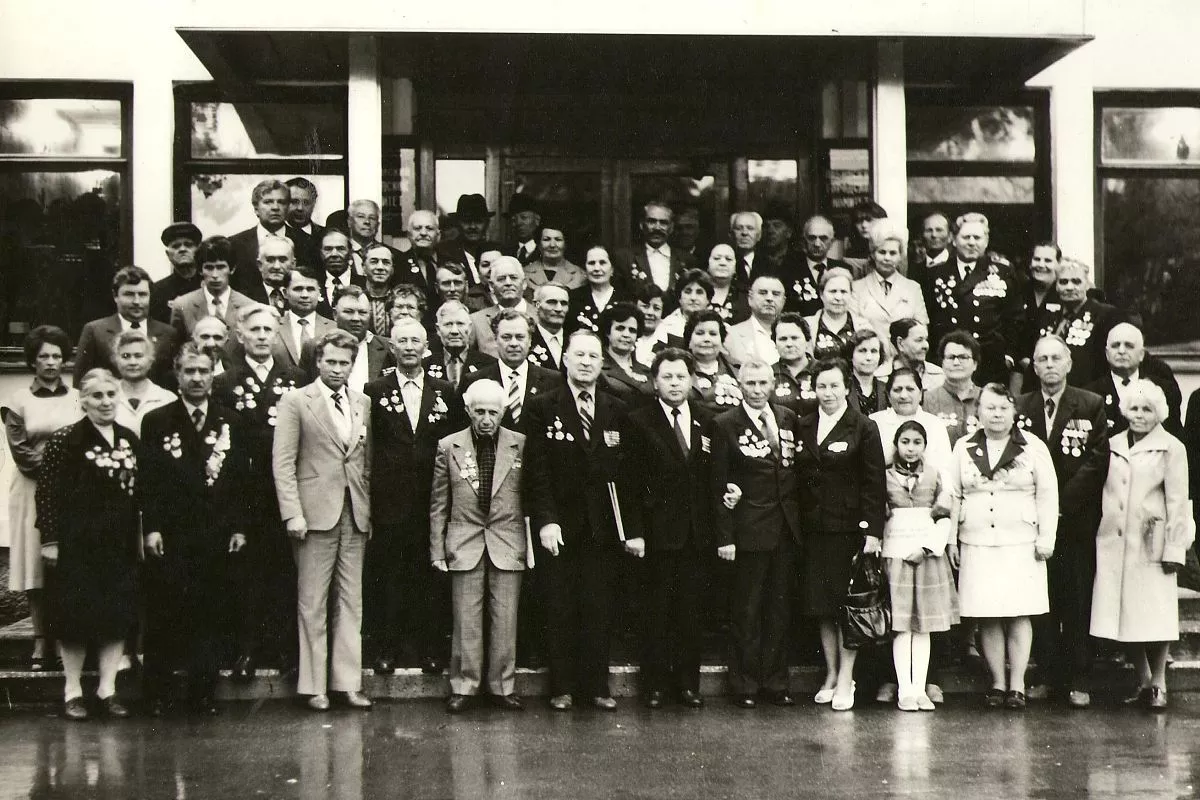 45-летие образования 03-й Запорожско-Хинганской Краснознаменной ордена Суворова стрелковой дивизии. Встреча ветеранов.