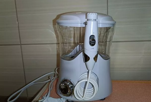 Только не давайте детям: к чему приводит неправильное использование ирригатора