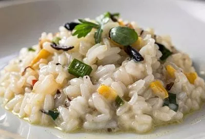 Грибное ризотто с кремовой текстурой: получается с первого раза и тает во рту