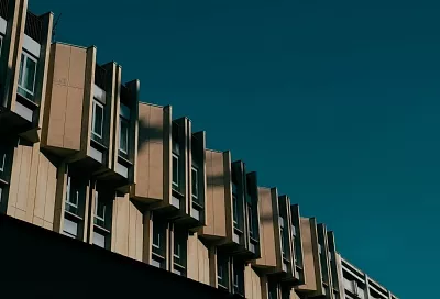 Почему сиротам не хватает жилья: почти половина госзакупок срывается из-за заниженных цен