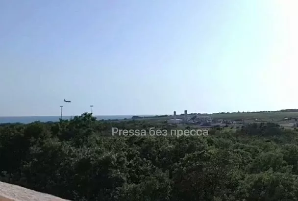 Тренировочный рейс: в аэропорту Геленджика приземлился самолет