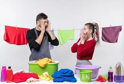 Стираем пятна без следа и не включая машинку: как без дорогих отбеливателей удалить пятна от фруктов с одежды и скатерти