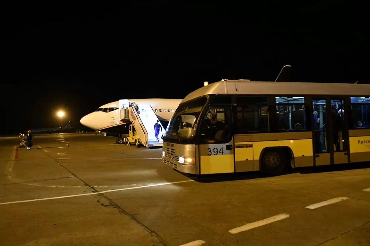 Футболисты "Челси" прилетели в Краснодар Футболисты "Челси" прилетели в Краснодар