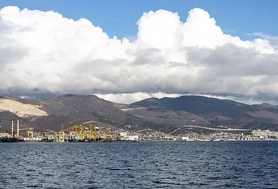 Неразорвавшийся безэкипажный катер уничтожат 4 октября в Новороссийске