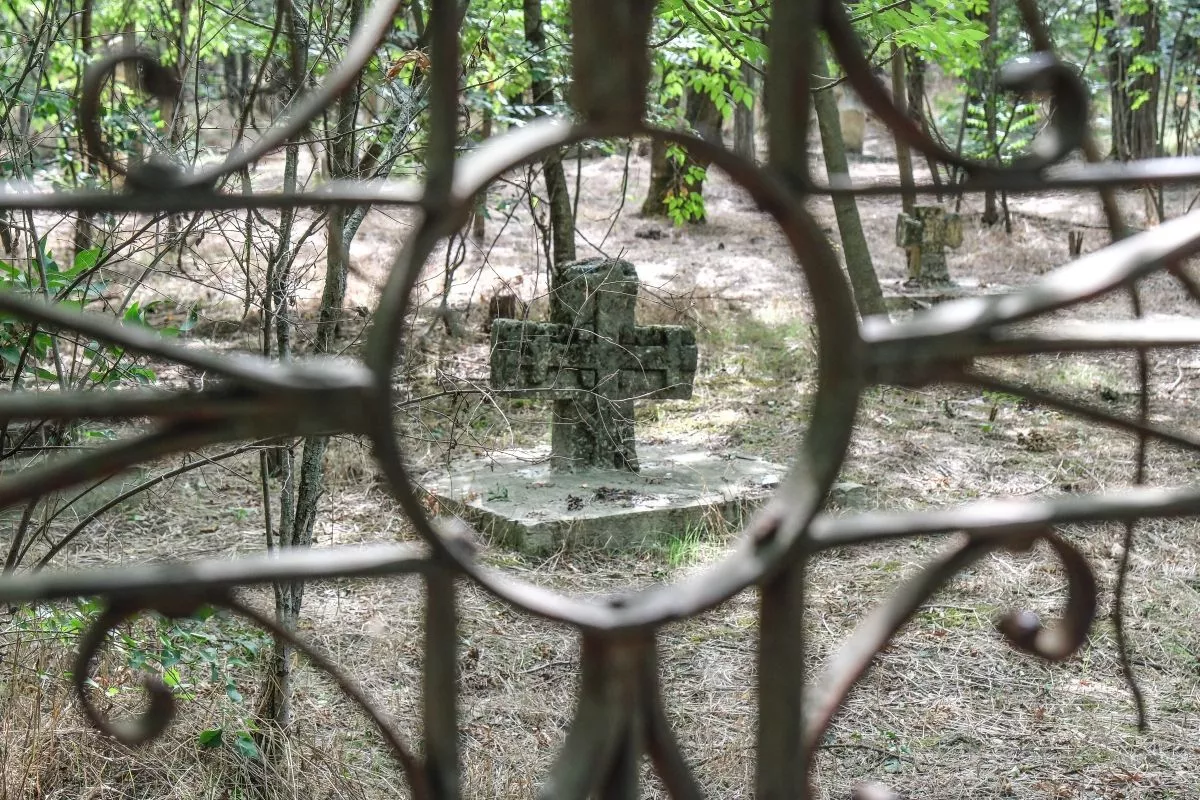 В Анапе ритуальщики положили покойника в гроб голым и с черным пакетом на голове
