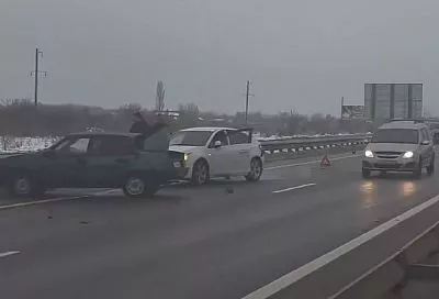 Пять человек пострадали в ДТП с 20 автомобилями под Горячим Ключом