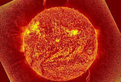 Улетели два протуберанца: ученые зафиксировали заметное усиление активности на Солнце