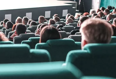 Жители Кубани могут посмотреть прямую трансляцию концерта в поддержку участников СВО и их семей