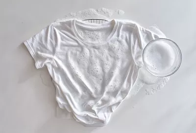 Белоснежность без хлора: простой состав для белых вещей