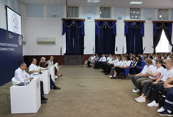 Вениамин Кондратьев: Промышленные предприятия должны взаимодействовать с колледжами и техникумами во всех сферах профобразования