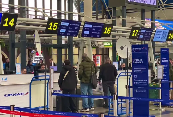 Около 140 рейсов планируют обслужить в аэропорту Сочи до конца суток