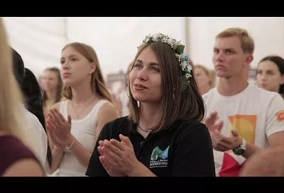 Добрые дела, волонтерство и творчество: фонд «Семьи Юнановых» на праздновании Дня молодежи