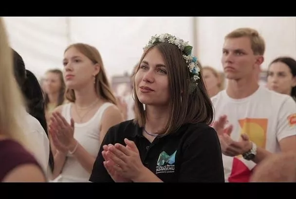 Добрые дела, волонтерство и творчество: фонд «Семьи Юнановых» на праздновании Дня молодежи