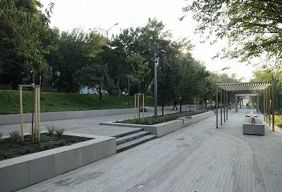 В Краснодаре завершается благоустройство Дмитриевского сквера