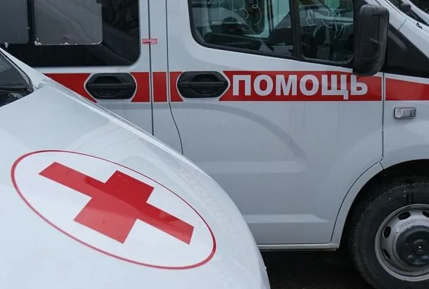 Двухлетний ребенок выпал из окна пятого этажа многоквартирного дома в Адыгее