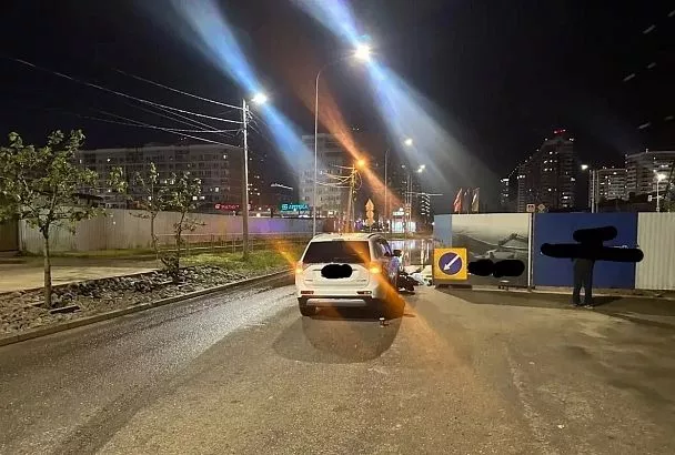 Мотоциклист врезался в забор и погиб в Краснодаре