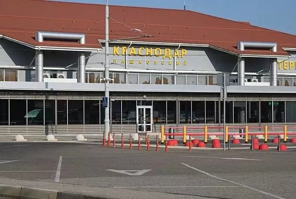 В аэропортах Краснодара и Геленджика введены ограничения
