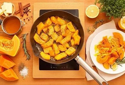 Отправляем тыкву с мёдом в духовку — карамельный, пряный десерт с хрустом орехов за 45 минут