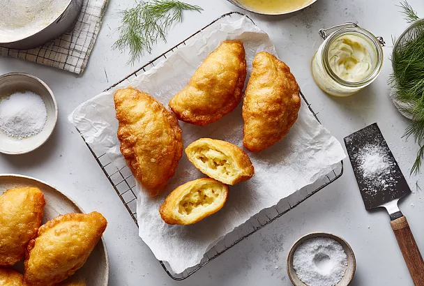 Кефирное тесто для пирожков и нежная картофельная начинка