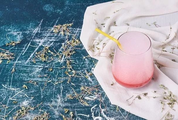 Кислорода много не бывает: врач рассказала, стоит ли тратиться на модные коктейли, обогащенные кислородом