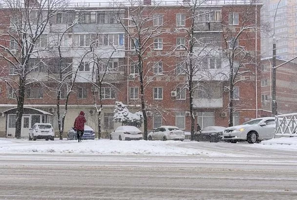 Экстренное предупреждение. В Краснодарском крае ожидается сильный снег и гололед