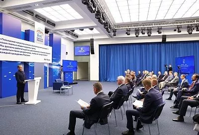 Дмитрий Медведев: «В новую Народную программу «Единой России» поступило почти три миллиона предложений»