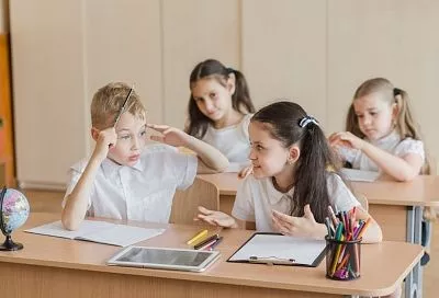 Сборы в первый класс без стресса: список необходимых вещей и советы эксперта