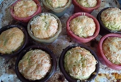 Пеку эти кексы не только в сезон кабачков, «уничтожая» излишки урожая, но и круглый год: простой рецепт кексов с ветчиной и кабачками в духовке