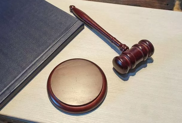 Суд отправил под домашний арест директора правового департамента администрации Сочи