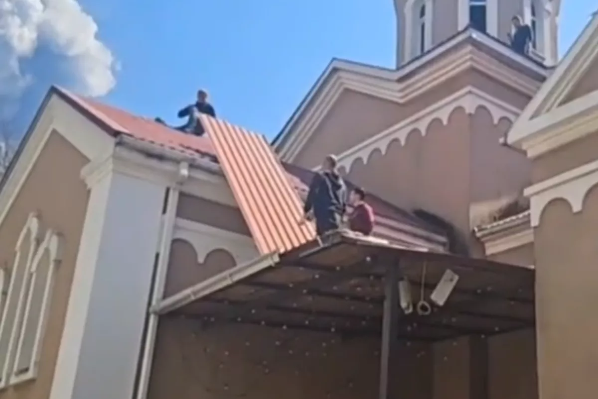 Более 60 поврежденных при двух атаках БПЛА помещений обследовали в Туапсинском округе: работа комиссий продолжается