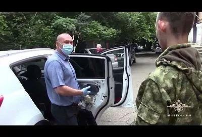 В Краснодарском крае полицейские нашли у водителя иномарки 15 кг наркотиков