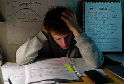 Как японские школьники запоминают 2000 иероглифов и не забывают 