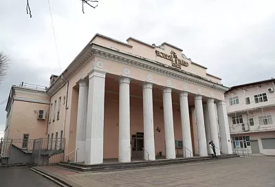  Мэр Краснодара рассказал, как продвигается капремонт Нового театра кукол на улице Ставропольской